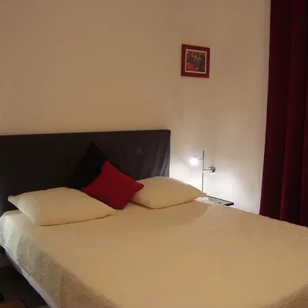 D'hotes Les Palmiers De La Cite Каркассон