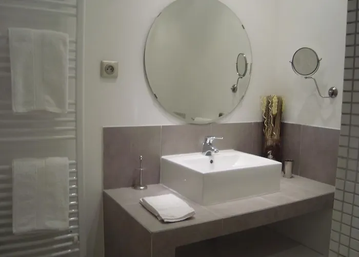 D'hotes Les Palmiers De La Cite 4* Каркассон